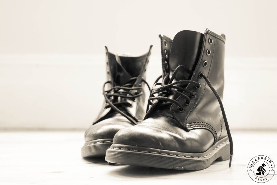 high top black work boots