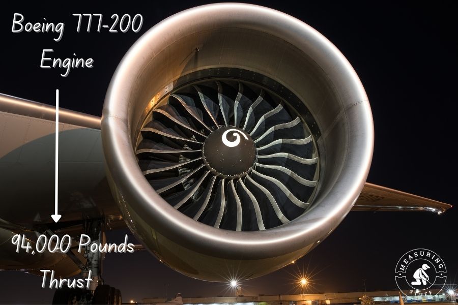 Boeing 777-200 engine