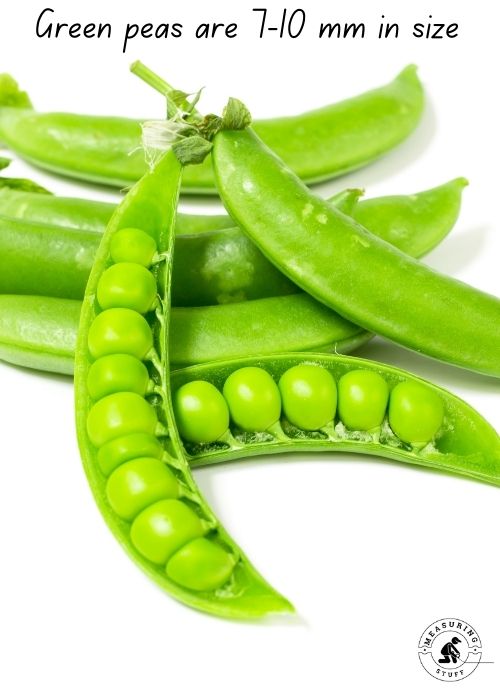 green peas in pod