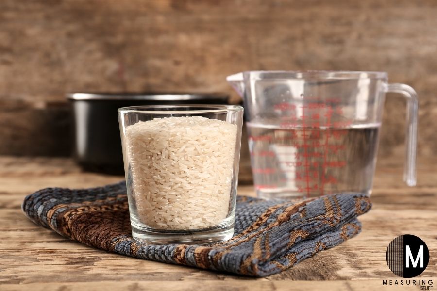 cup of rice with water 