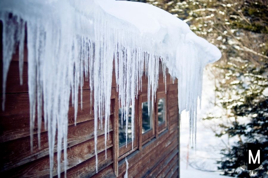 icicles on roof