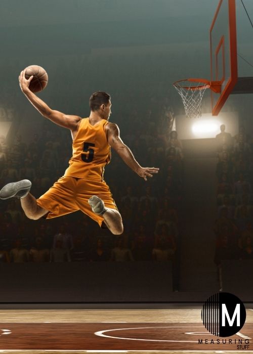 basketball player dunk