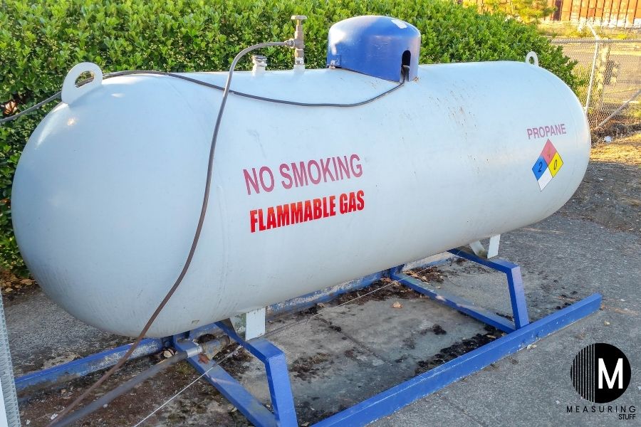 propane tank on stand