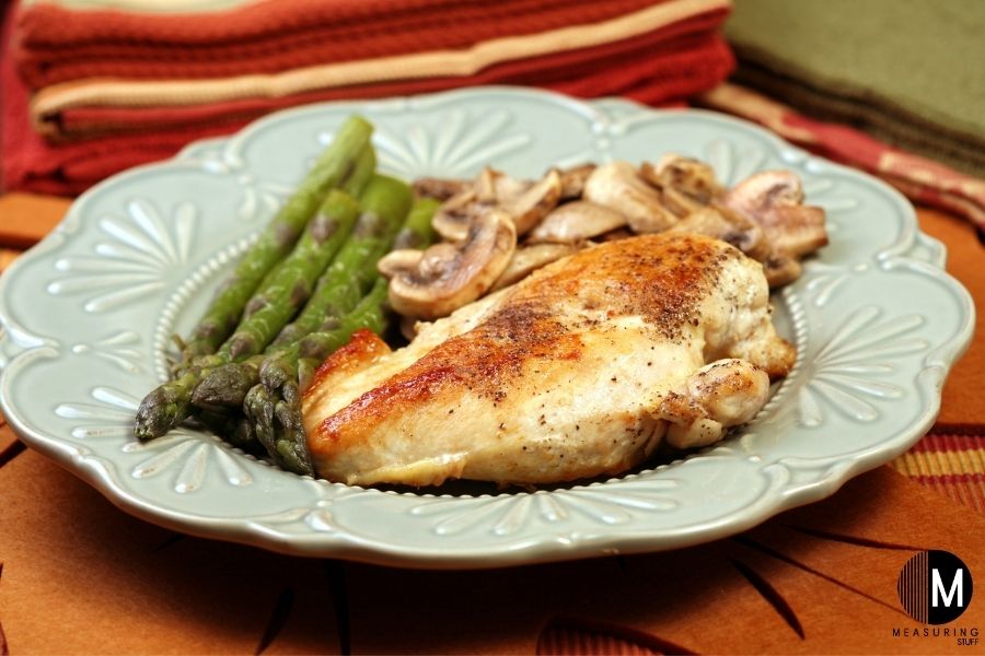 cooked chicken breast with vegetables