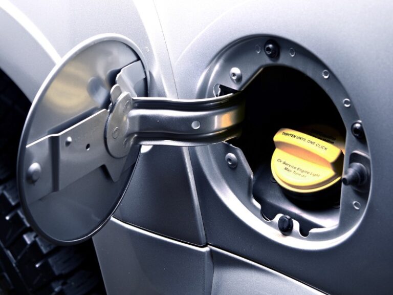 How Big Are Car Gas Tanks? (With Examples)