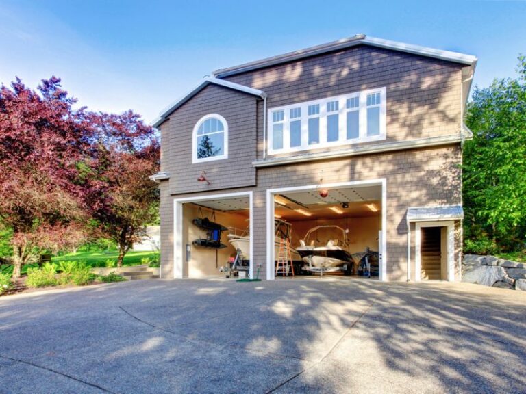 Popular Examples Of Boats That Can Fit In A Garage