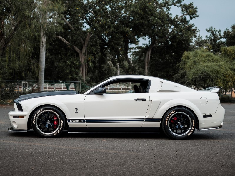 white ford mustang GT