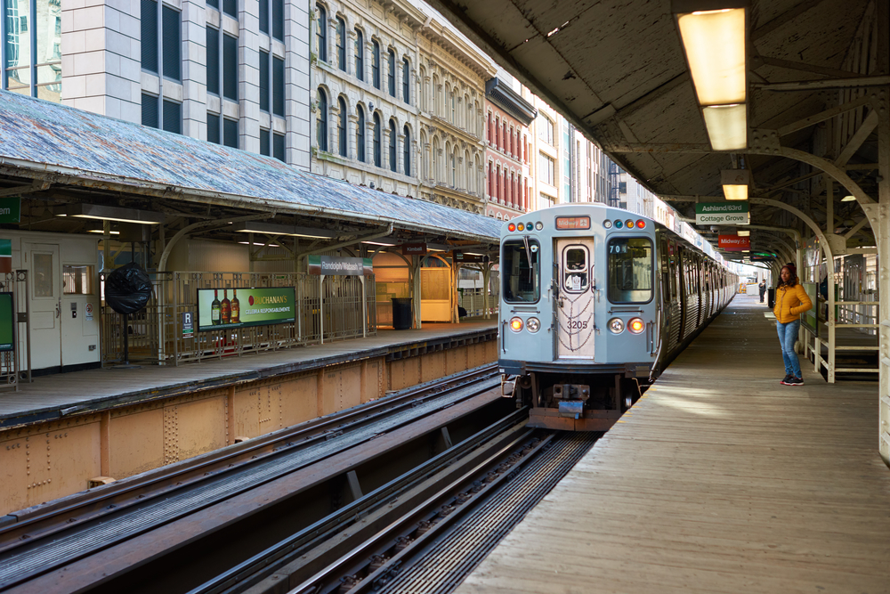 Chicago Transit Authority train at daytime