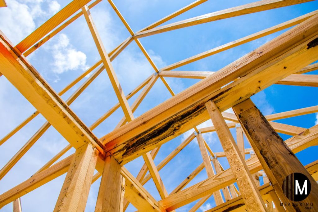 vertical 2x4 on house frame and roof