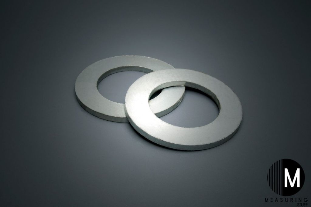 pair of metal washers