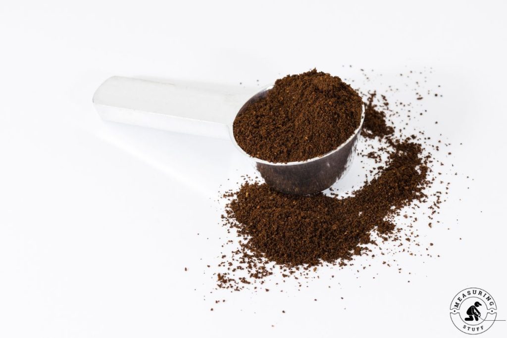 coffee scoop with ground coffee