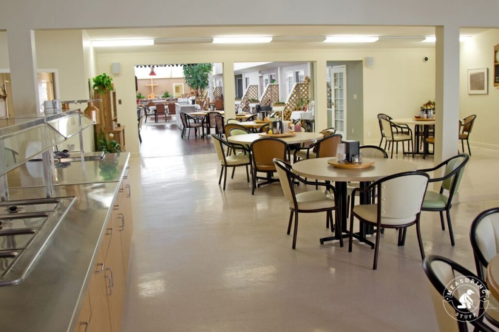 assisted living dining area