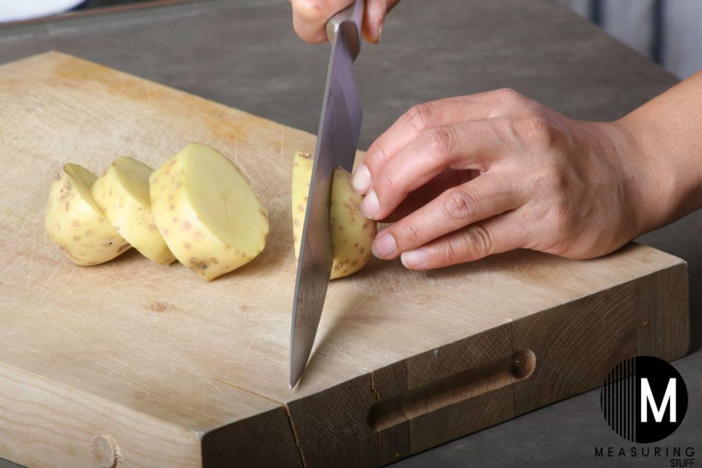 cutting russet potatoes