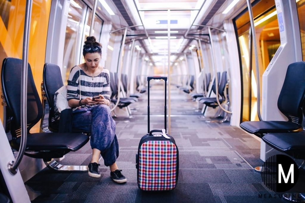 Airport shuttle bus service