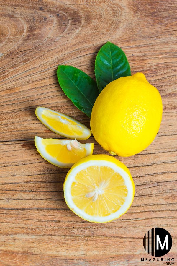 lemon cut into slices