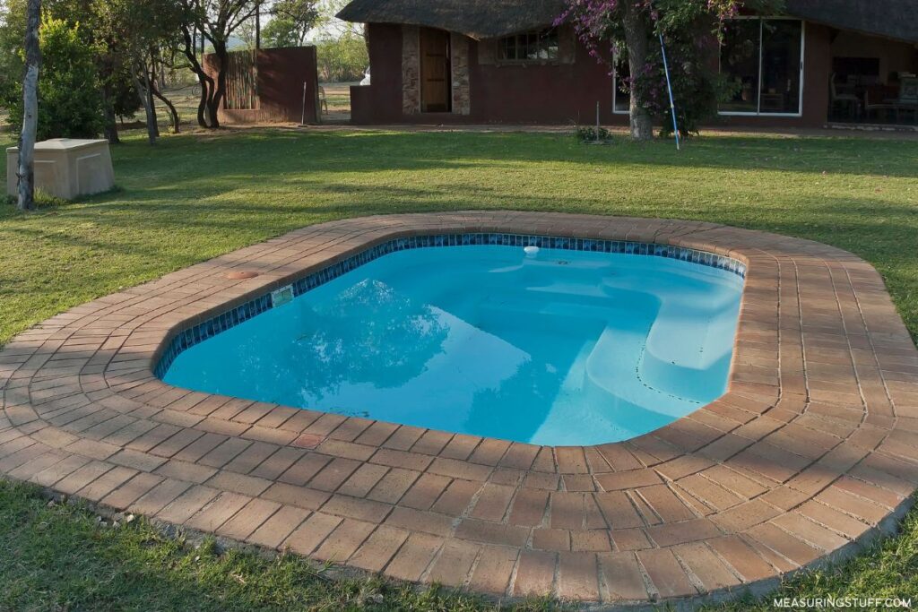 small in ground swimming pool