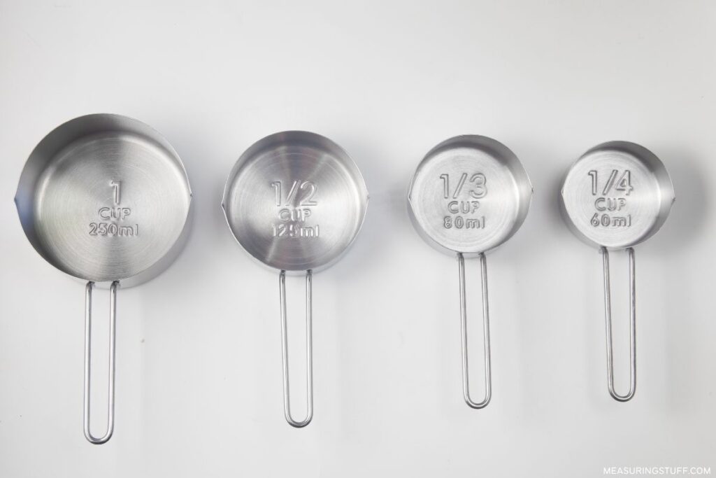 metal measuring cups