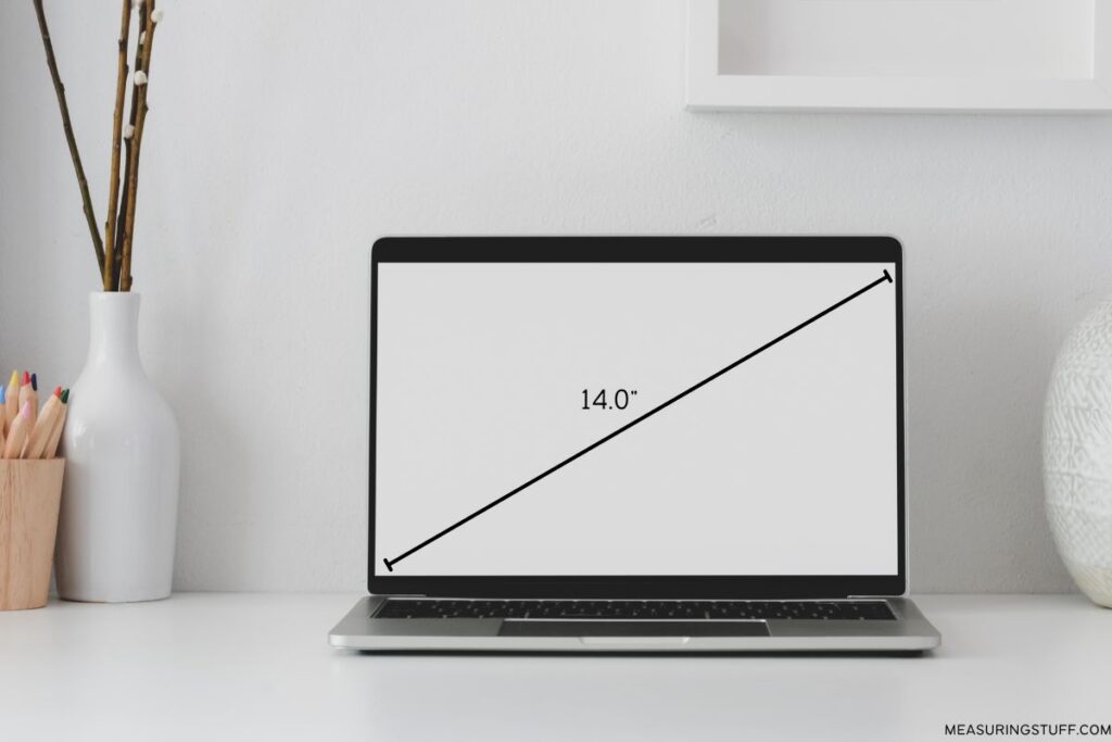 14-inch laptop screen measurement